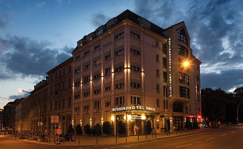 Hotel Living Mitte 4*